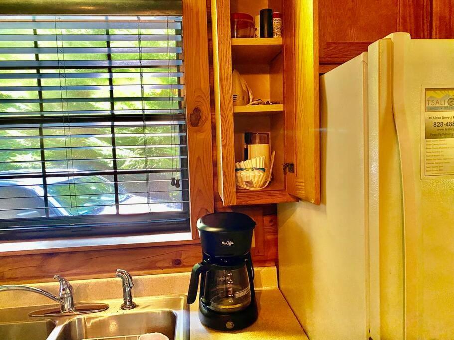 Good Life Cabin 2 Bryson City Buitenkant foto